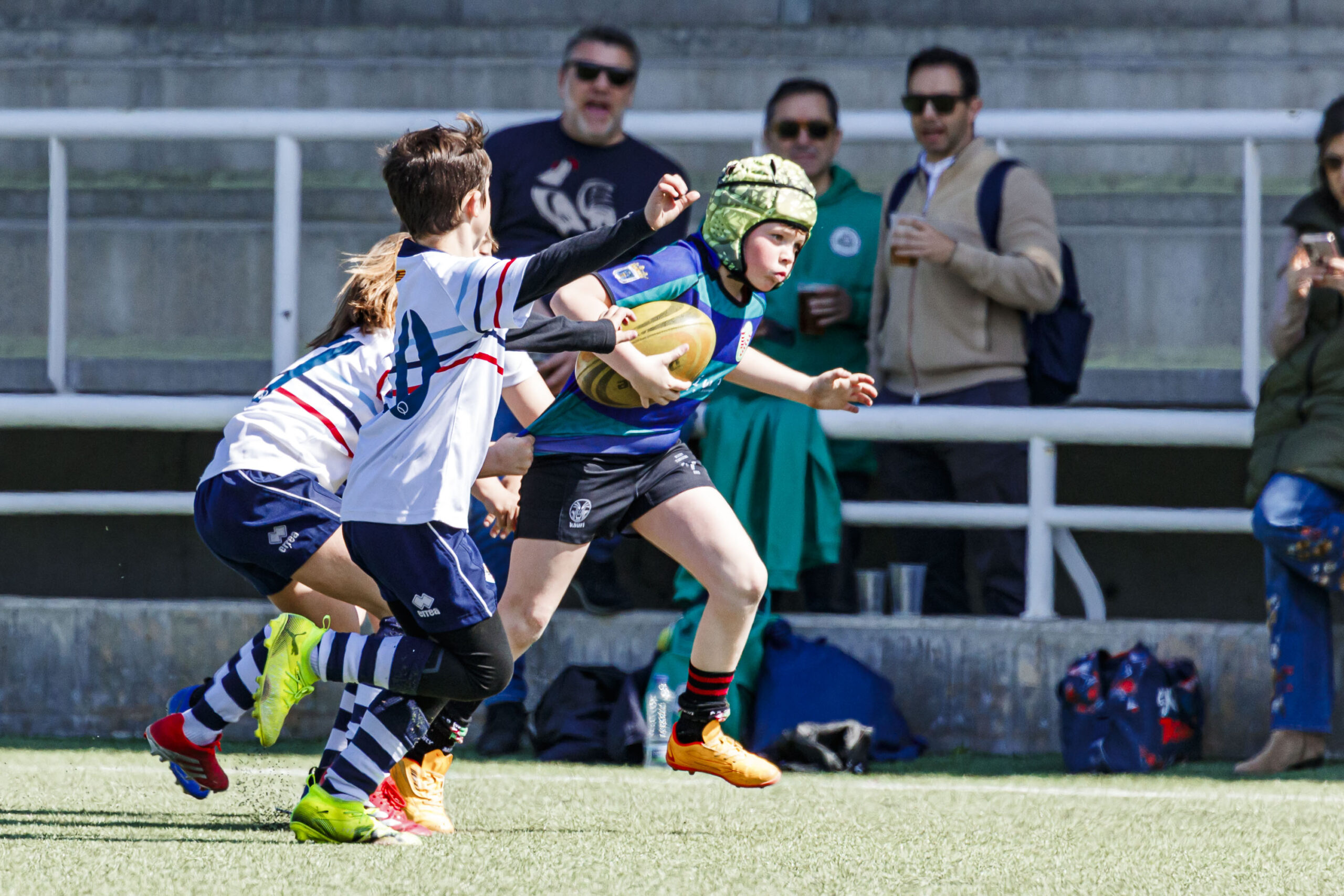 Jornada de escuelas de rugby para niños en Zaragoza