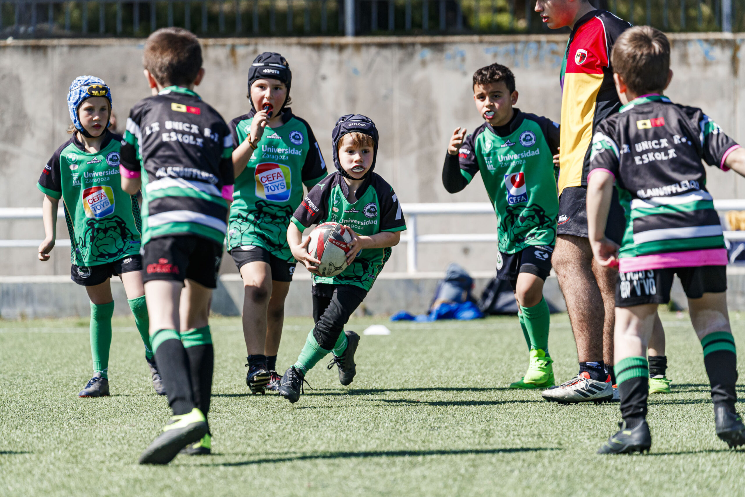 Jornada de escuelas de rugby para niños en Zaragoza
