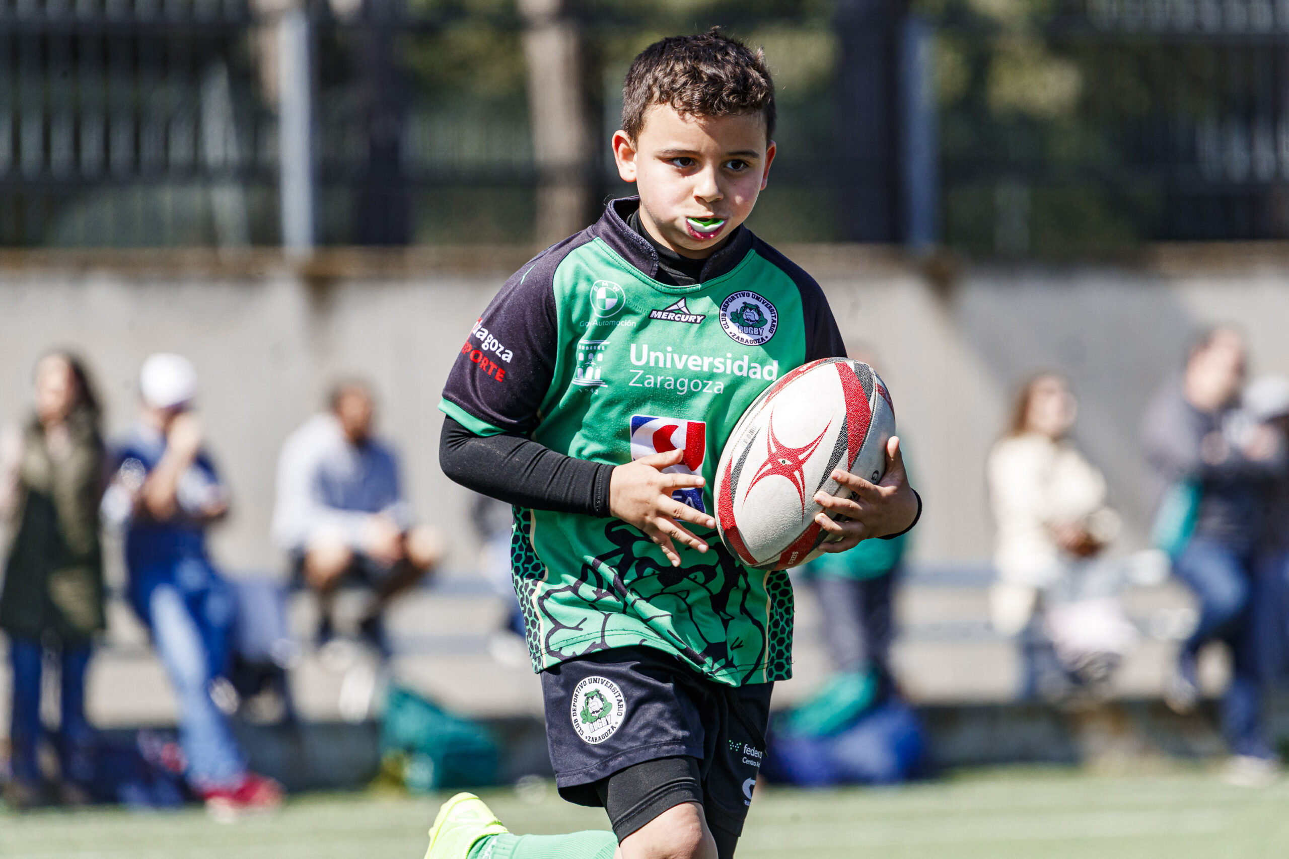 Jornada de escuelas de rugby para niños en Zaragoza