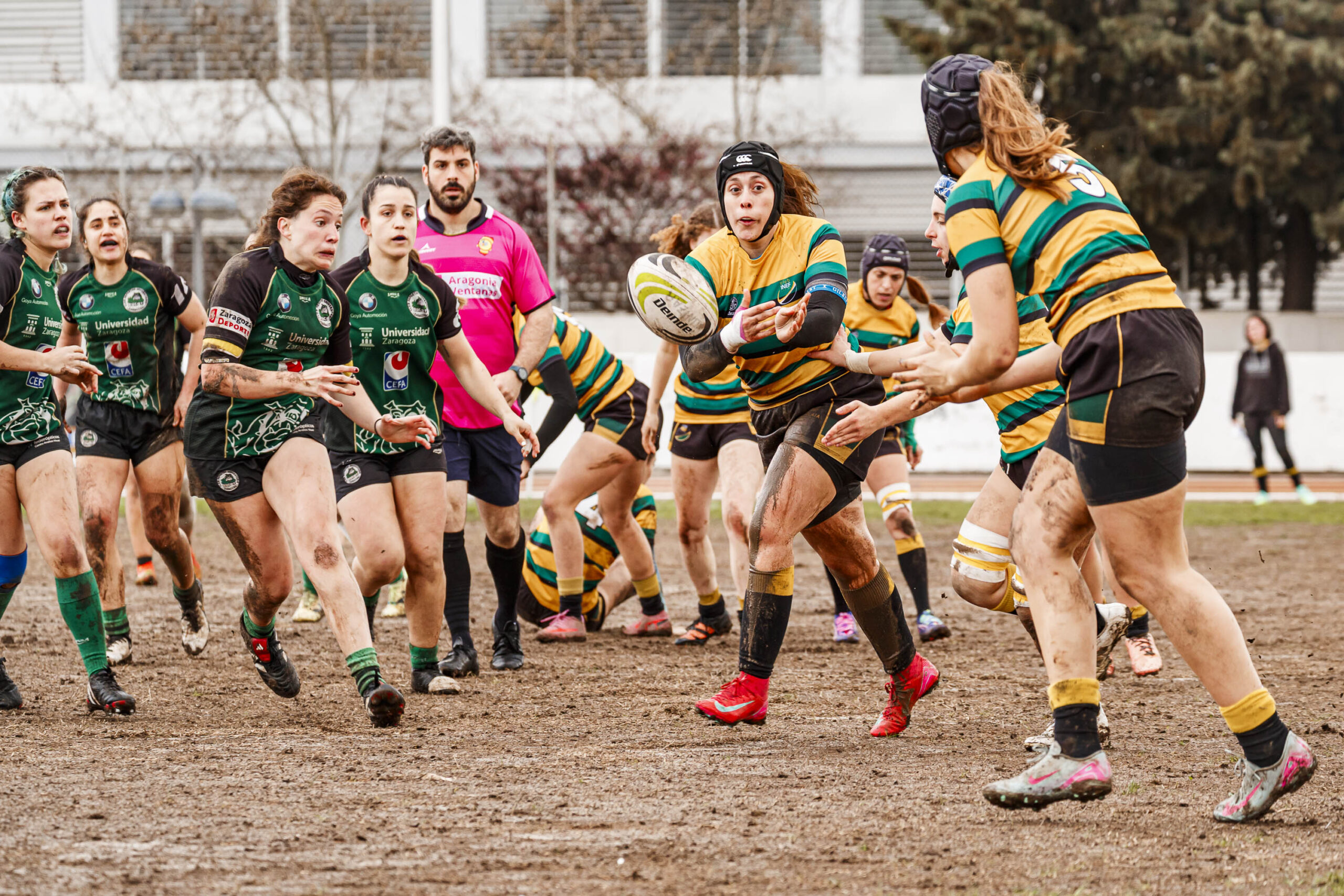 Imagenes correspondientes al partido de la jornada 9 de la DH Catalana de rugby femenino entre el CEFA Uniera y el INEF Lleida en el José Manuel J. Boix