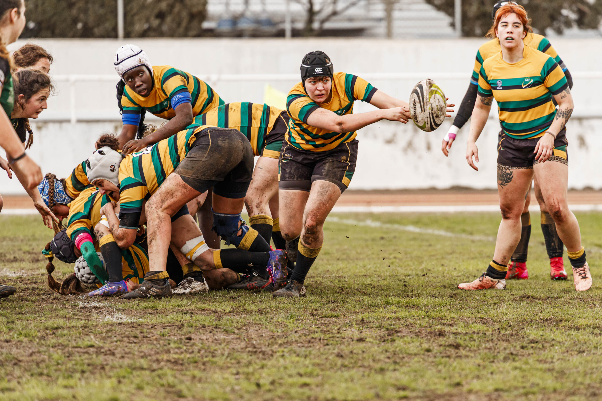 Imagenes correspondientes al partido de la jornada 9 de la DH Catalana de rugby femenino entre el CEFA Uniera y el INEF Lleida en el José Manuel J. Boix