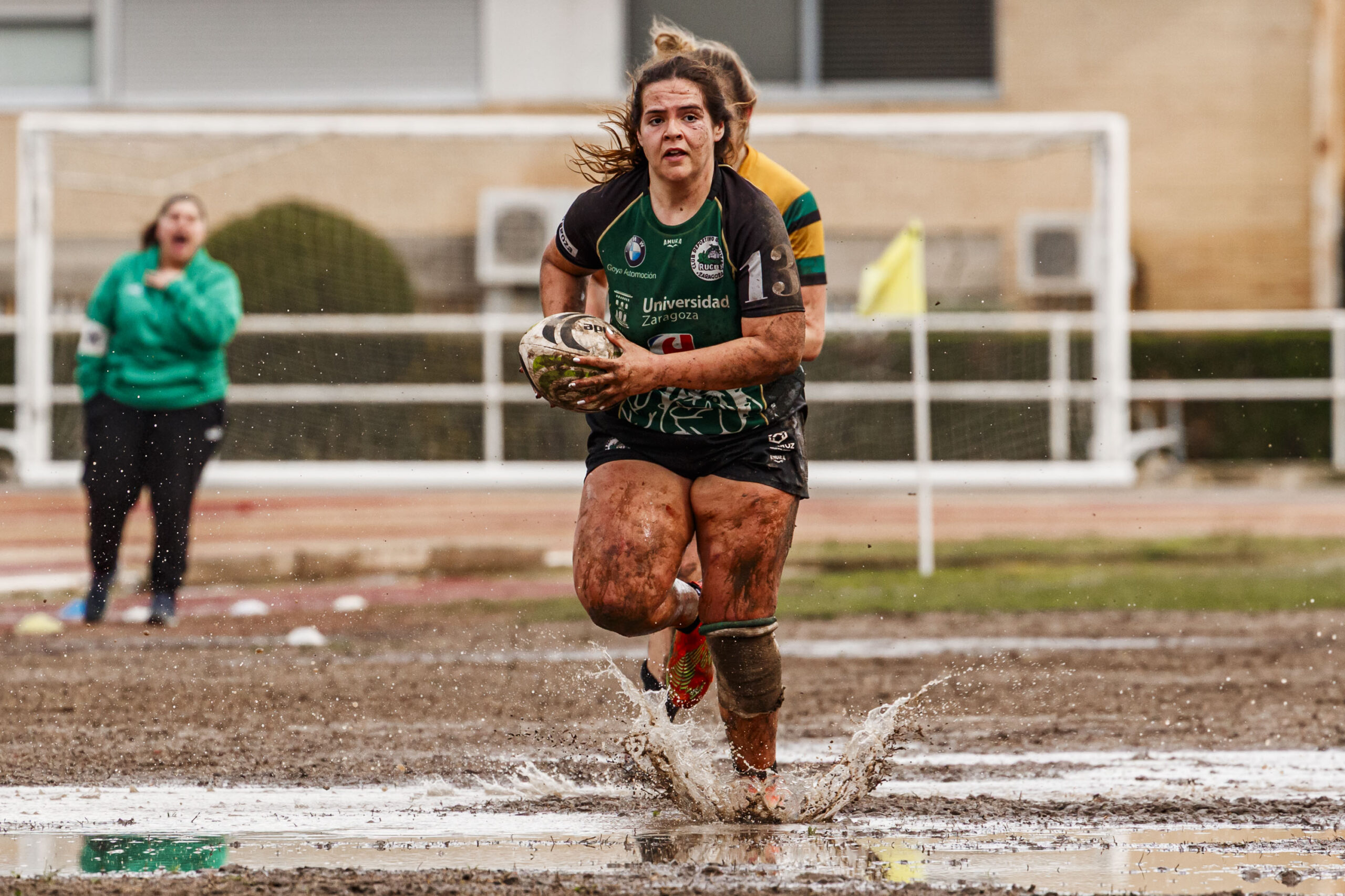 Imagenes correspondientes al partido de la jornada 9 de la DH Catalana de rugby femenino entre el CEFA Uniera y el INEF Lleida en el José Manuel J. Boix