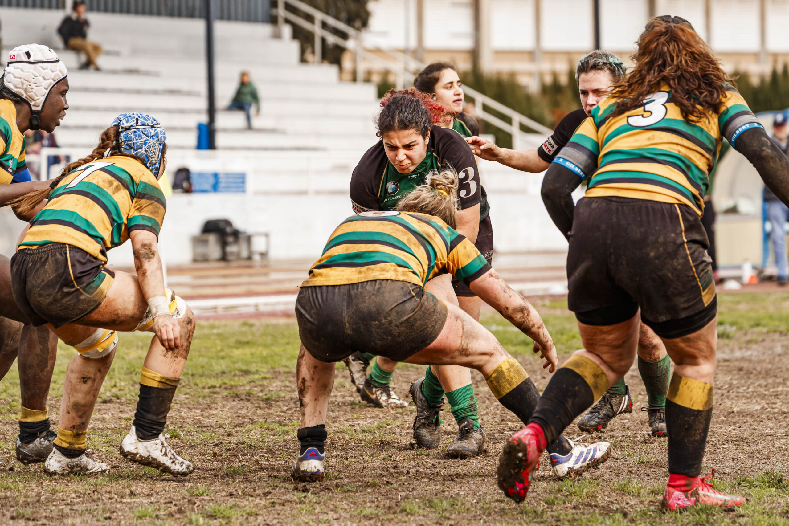 Imagenes correspondientes al partido de la jornada 9 de la DH Catalana de rugby femenino entre el CEFA Uniera y el INEF Lleida en el José Manuel J. Boix