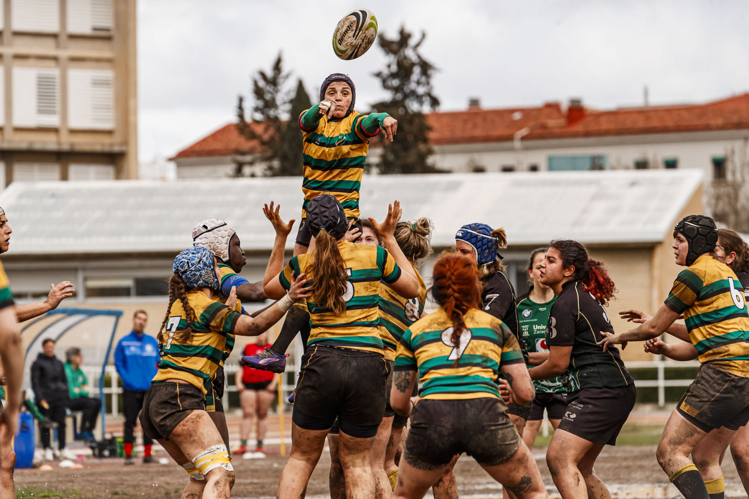 Imagenes correspondientes al partido de la jornada 9 de la DH Catalana de rugby femenino entre el CEFA Uniera y el INEF Lleida en el José Manuel J. Boix