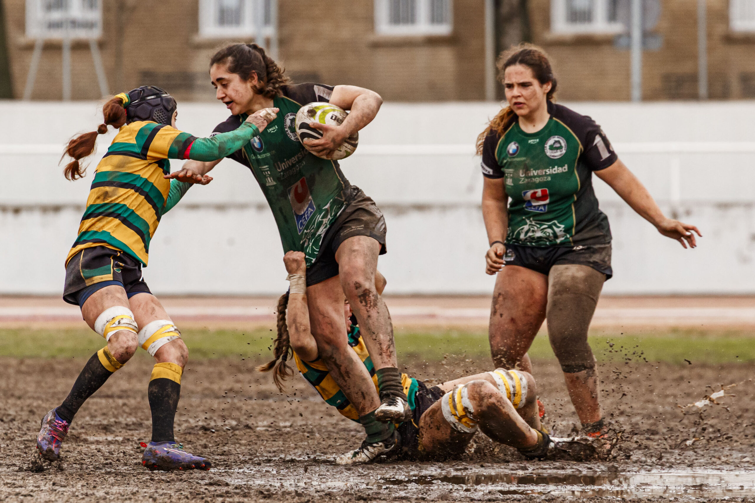 Imagenes correspondientes al partido de la jornada 9 de la DH Catalana de rugby femenino entre el CEFA Uniera y el INEF Lleida en el José Manuel J. Boix