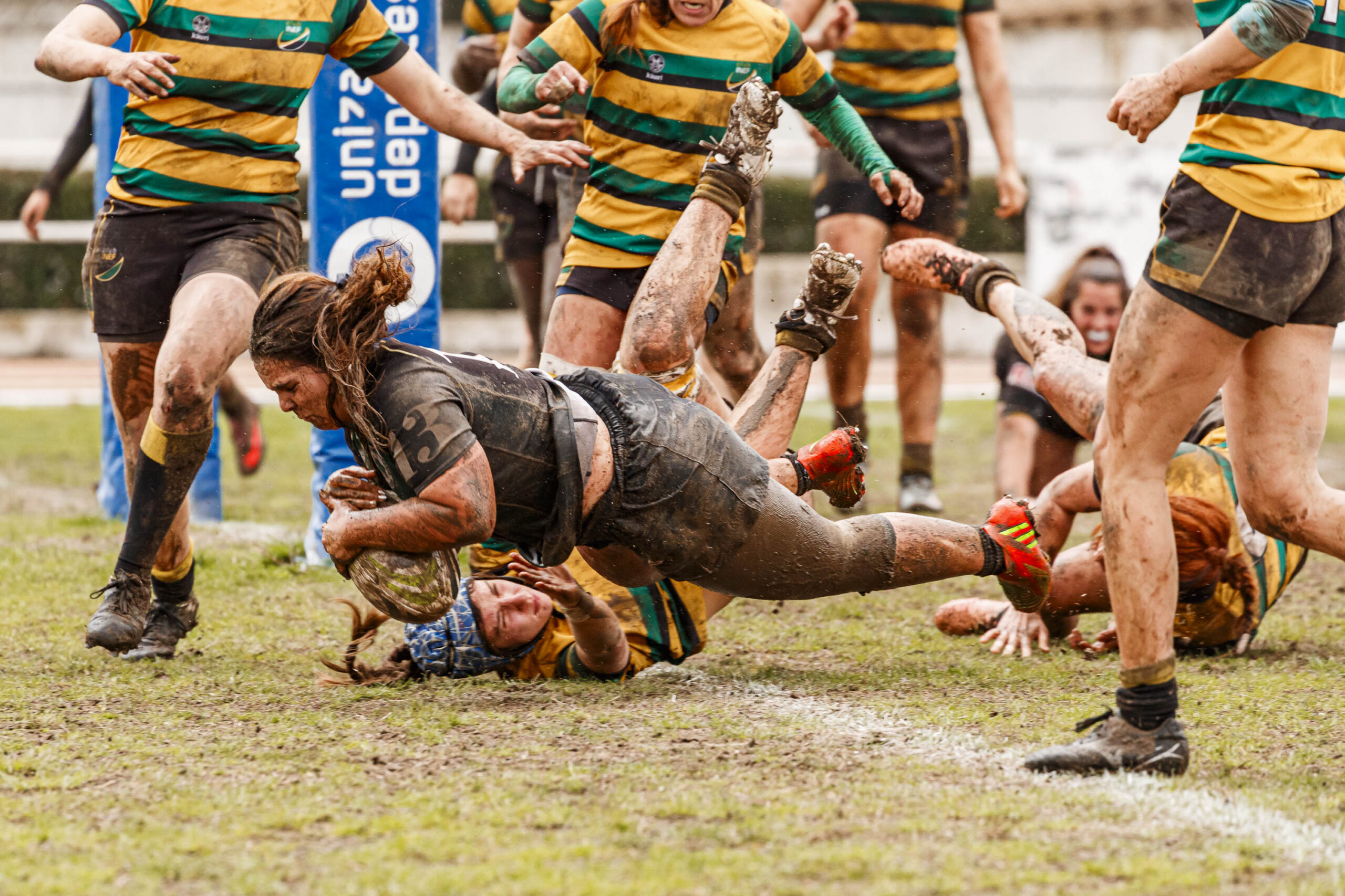 Imagenes correspondientes al partido de la jornada 9 de la DH Catalana de rugby femenino entre el CEFA Uniera y el INEF Lleida en el José Manuel J. Boix
