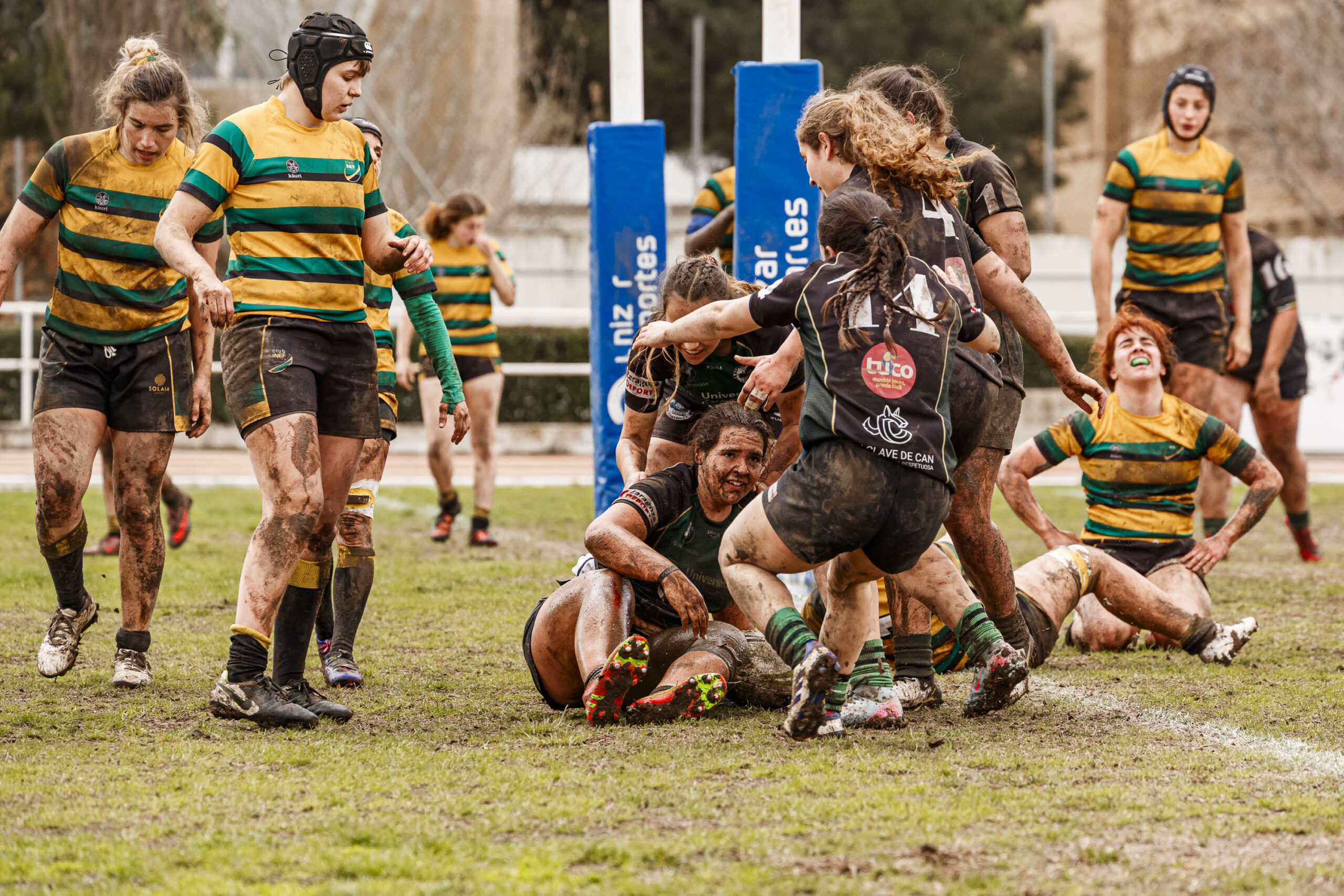 Imagenes correspondientes al partido de la jornada 9 de la DH Catalana de rugby femenino entre el CEFA Uniera y el INEF Lleida en el José Manuel J. Boix
