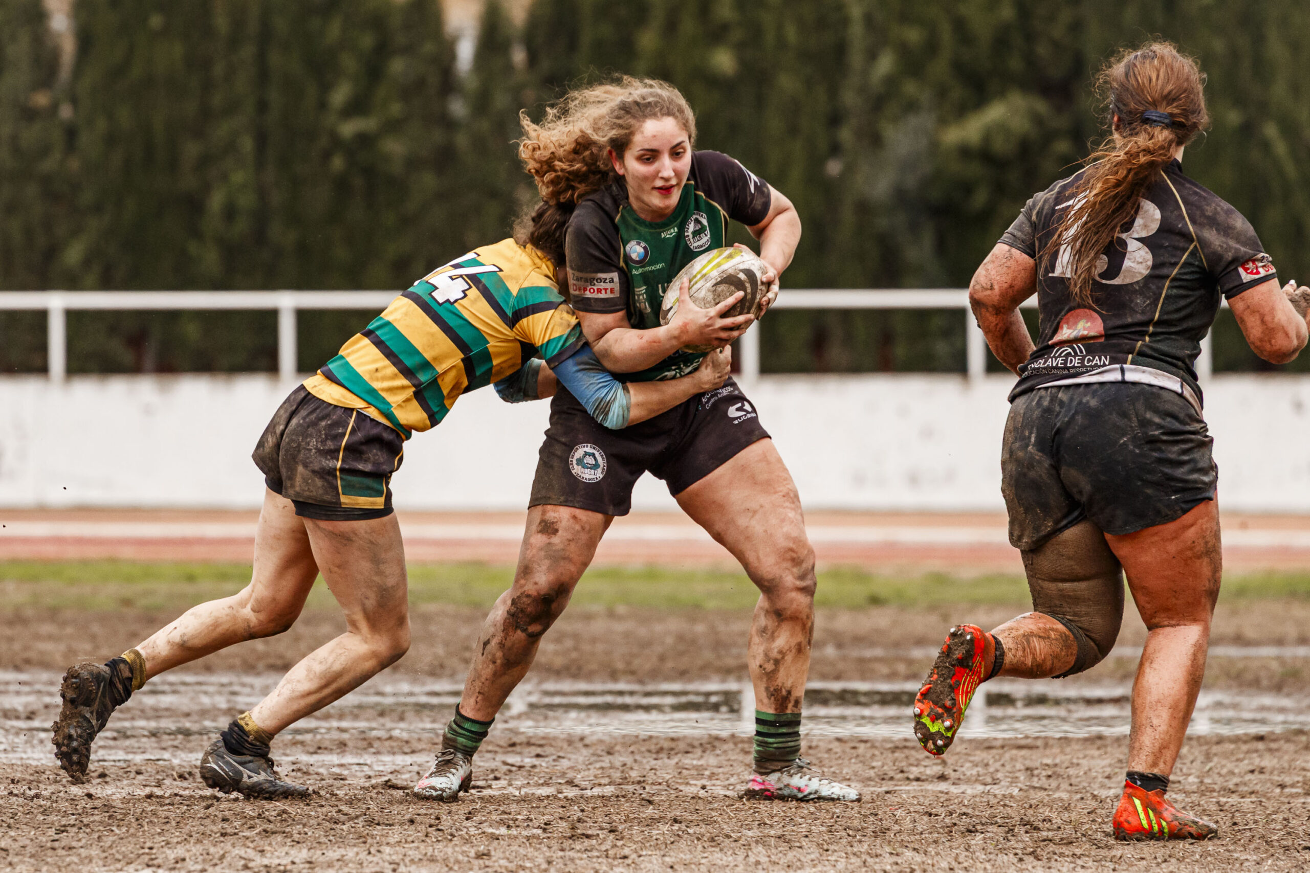 Imagenes correspondientes al partido de la jornada 9 de la DH Catalana de rugby femenino entre el CEFA Uniera y el INEF Lleida en el José Manuel J. Boix