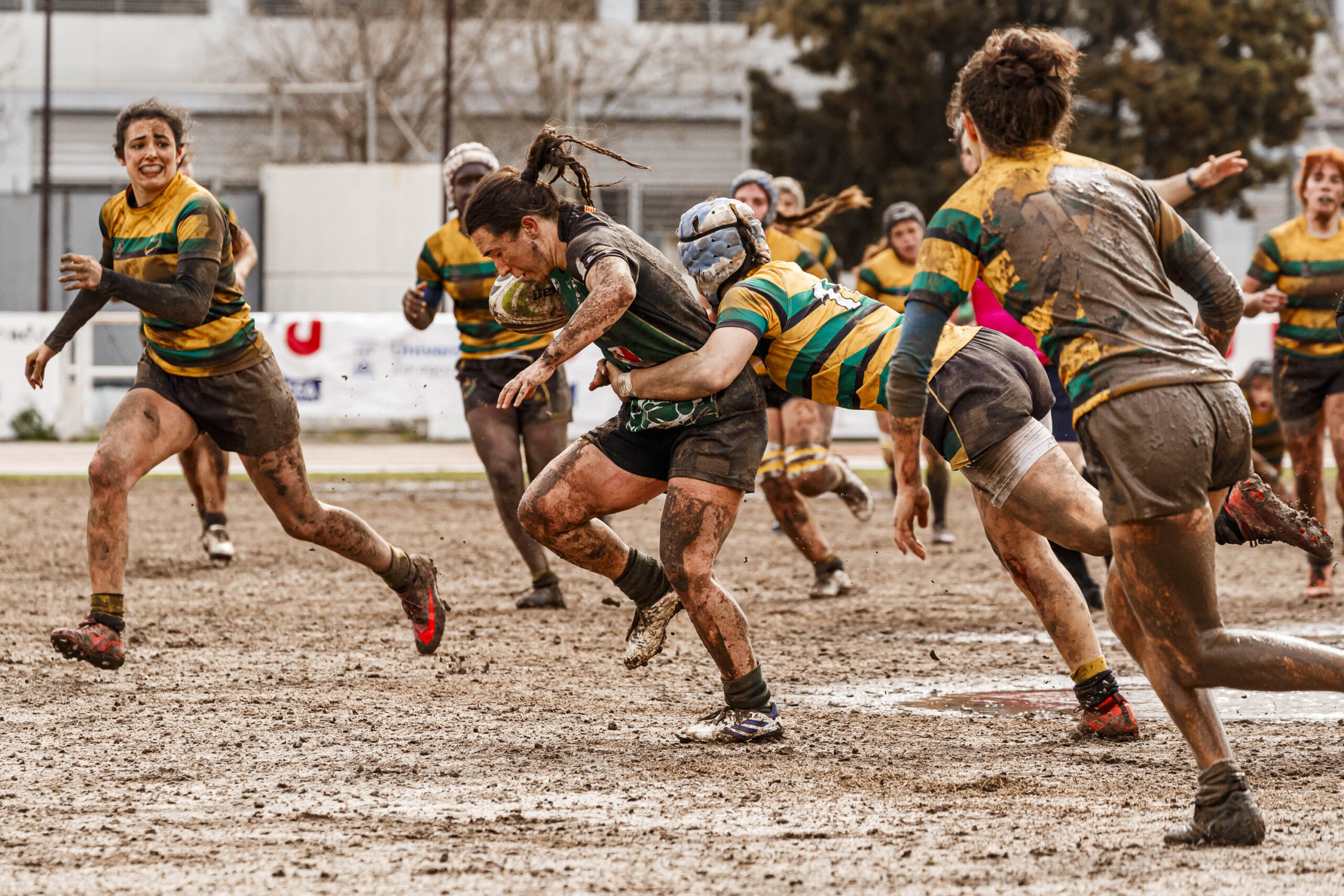 Imagenes correspondientes al partido de la jornada 9 de la DH Catalana de rugby femenino entre el CEFA Uniera y el INEF Lleida en el José Manuel J. Boix