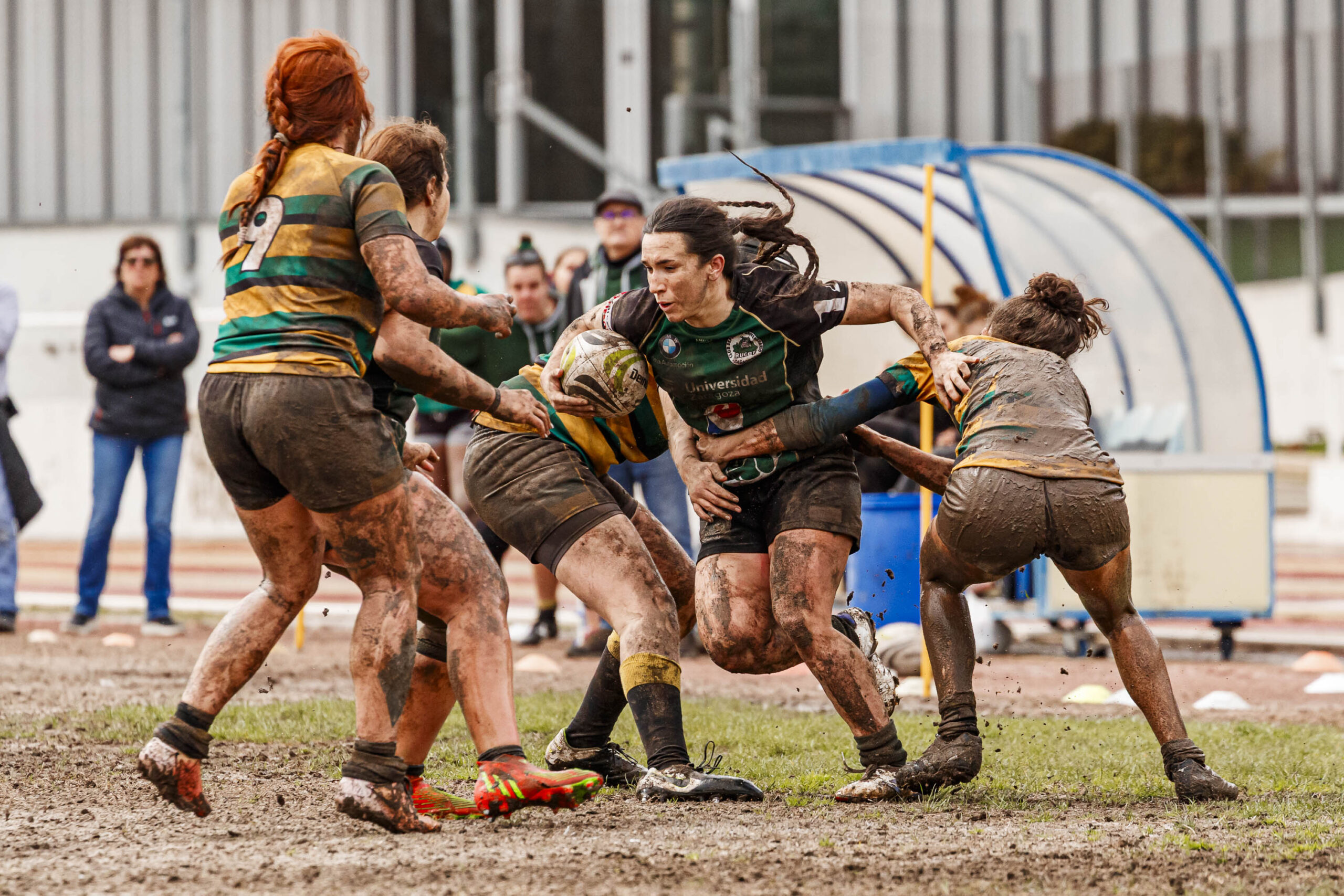 Imagenes correspondientes al partido de la jornada 9 de la DH Catalana de rugby femenino entre el CEFA Uniera y el INEF Lleida en el José Manuel J. Boix