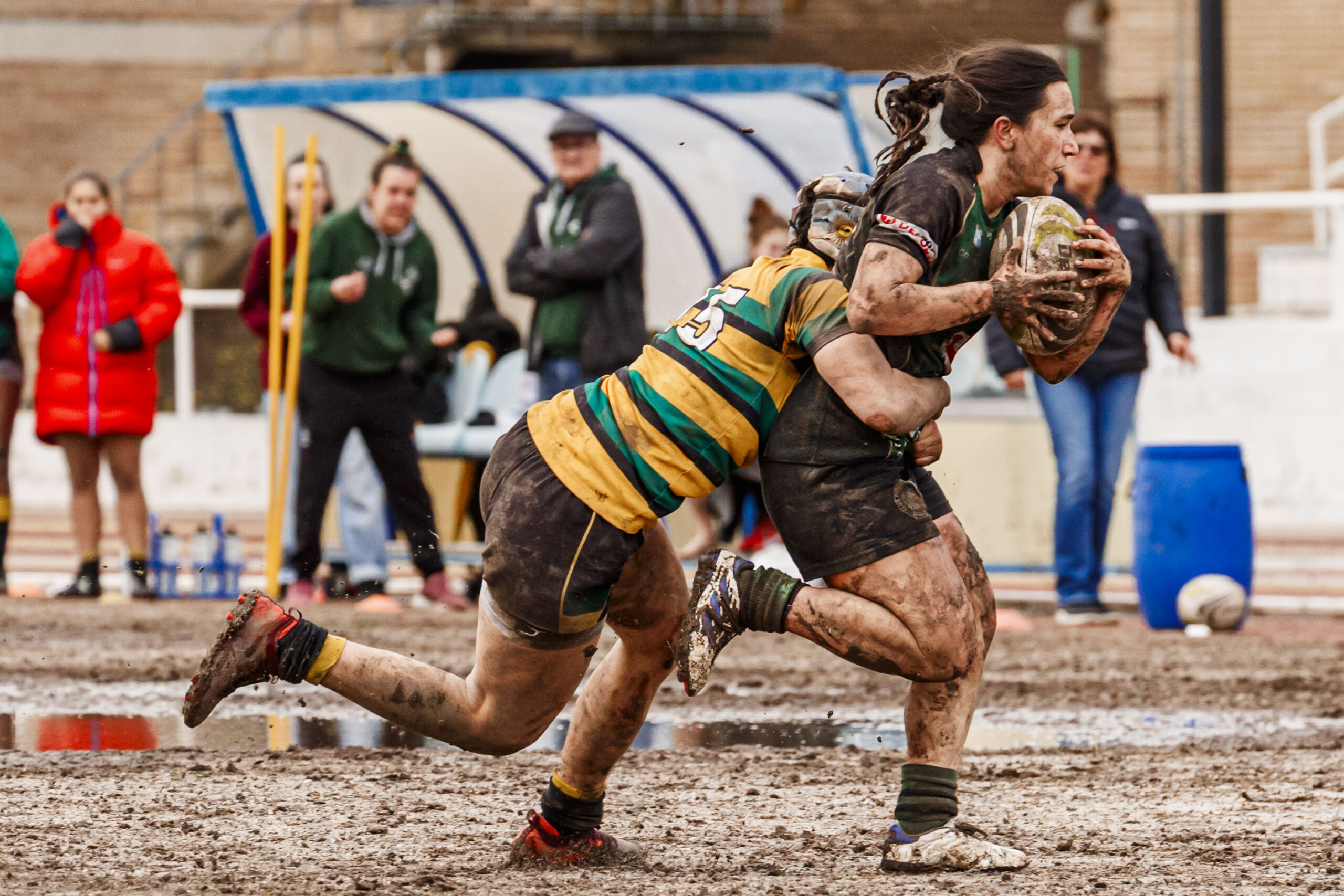 Imagenes correspondientes al partido de la jornada 9 de la DH Catalana de rugby femenino entre el CEFA Uniera y el INEF Lleida en el José Manuel J. Boix